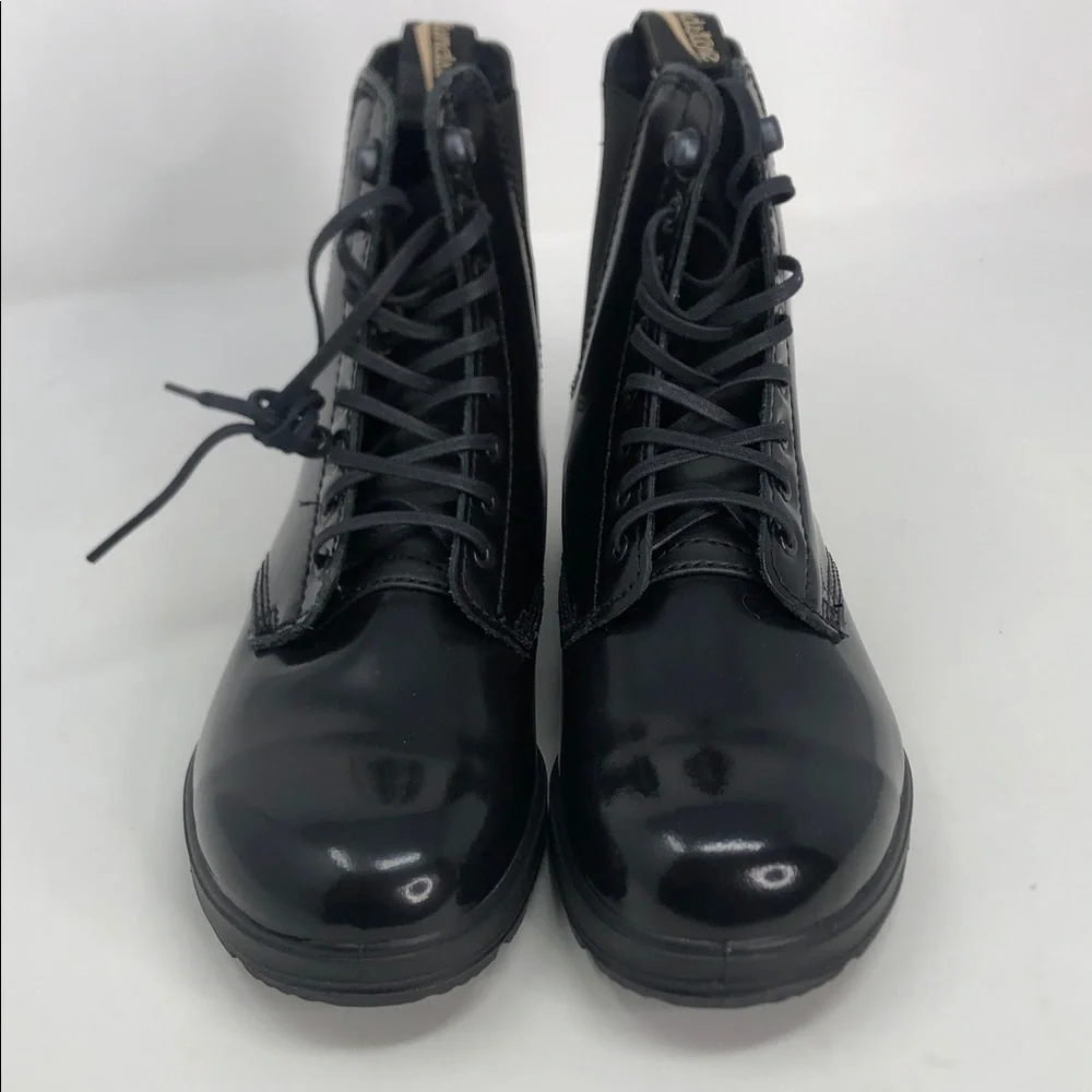 Blundstone Black Leather Women’s Chelsea Lug Boots - Size 6.5